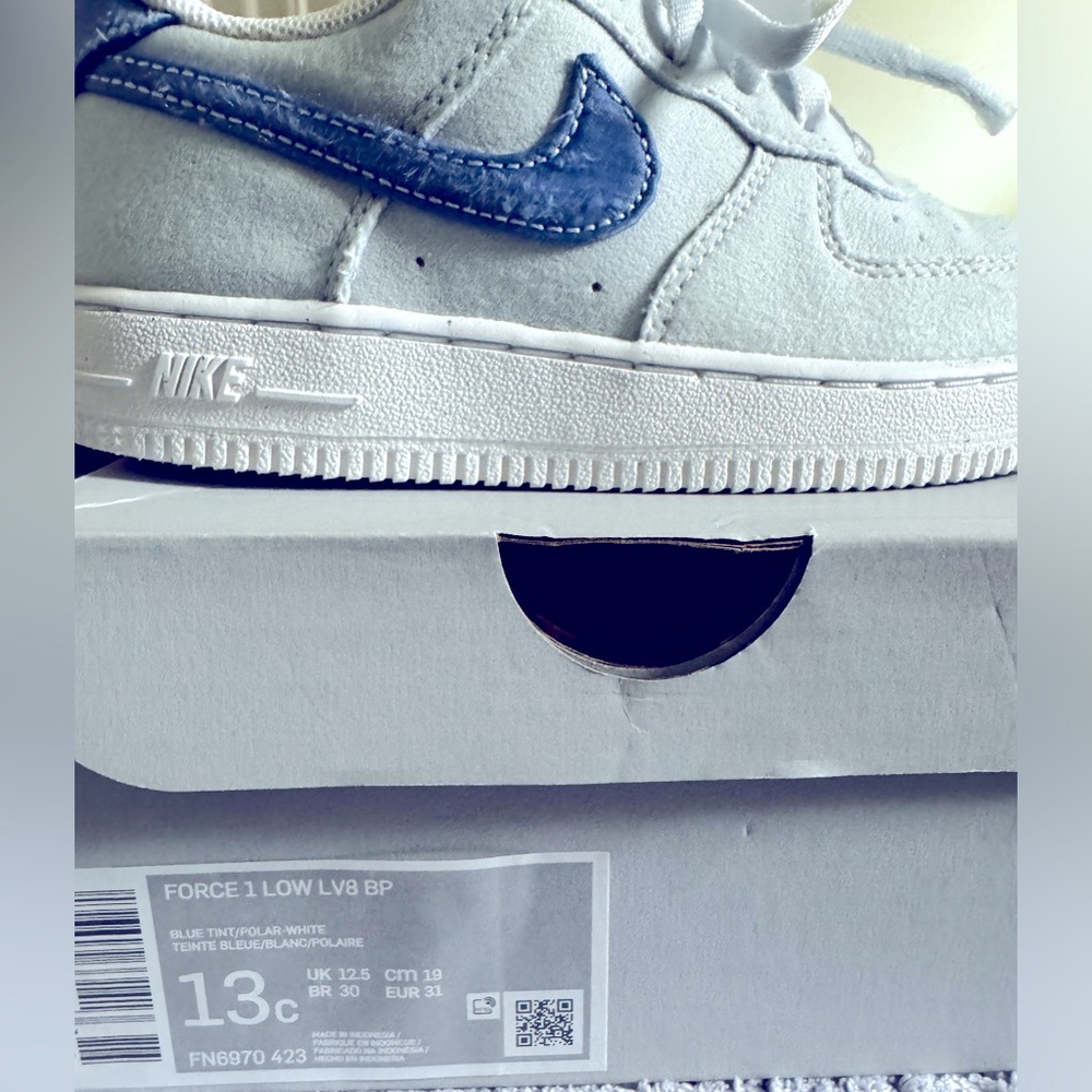 Nike Air Force 1. Powder blue with Navy check. Size 13 - Picture 3 of 6